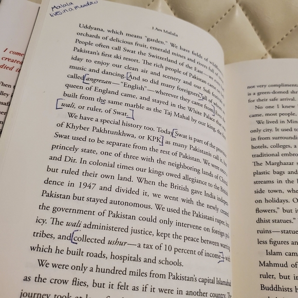 3/$10 – I Am Malala (Hardcover) by Malala Yousafzai – Used, Good Condition ✨📚 - Picture 15 of 16